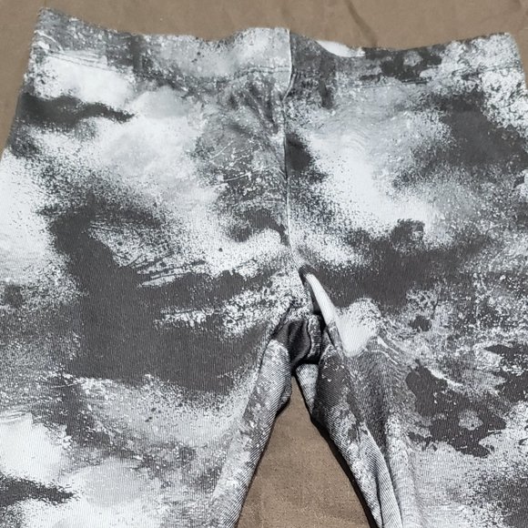 Reebok Leggings Camouflage Activewear Purple Breathable Stretchy Comfy Size 2T - Picture 4 of 4